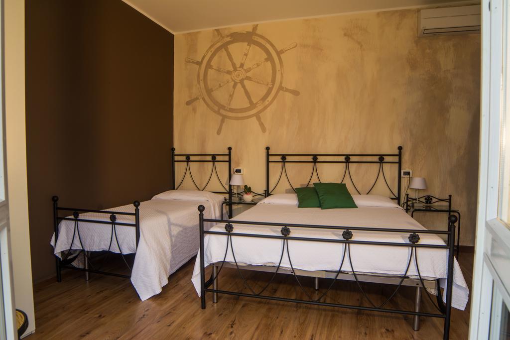 Crotto Dei Pescatori Bed & Breakfast Лецено Екстериор снимка