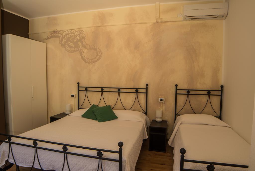Crotto Dei Pescatori Bed & Breakfast Лецено Екстериор снимка